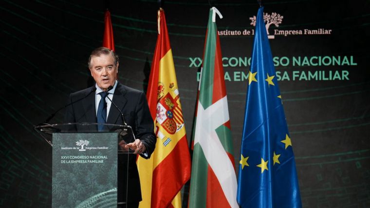 El presidente del Instituto de la Empresa Familiar, Andrés Sendagorta, interviene durante la inauguración del XXVI Congreso Nacional de Empresa Familiar 
