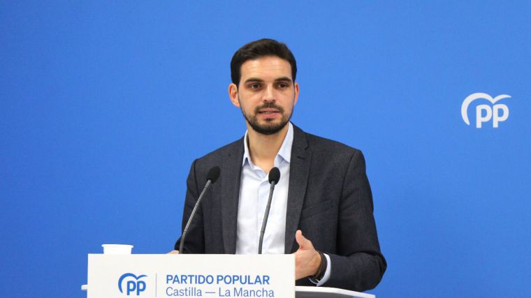 Serrano: “Si Page no es capaz de tener la valentía y las agallas de decir lo mismo fuera de los muros de Ferraz que dentro, que por lo menos deje de insultar a la inteligencia de nuestros paisanos”