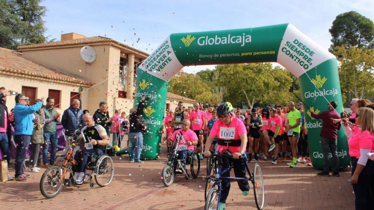 La Fundación Globalcaja Albacete colabora con la XV Carrera por la Salud de la Mujer dentro de su compromiso con AMAC