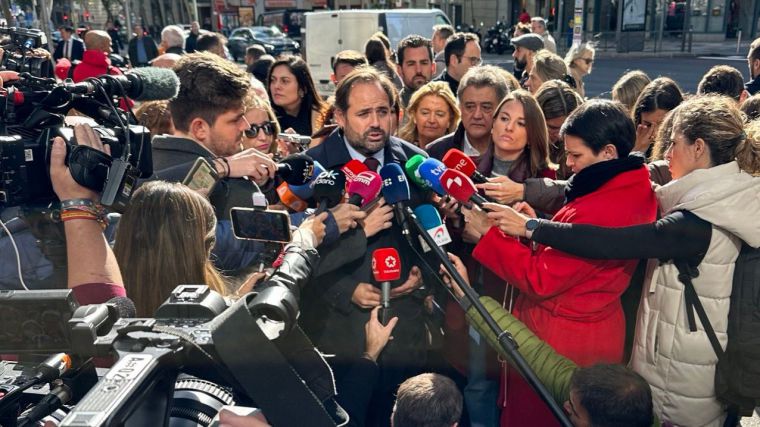 PP C-LM ofrece apoyo parlamentario a Page si mueve a diputados del PSOE a votar 'no' a la amnistía: 'Que esté tranquilo'