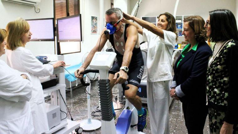 El Servicio de Medicina Deportiva de la Diputación añade un moderno ergoespirómetro a sus reconocimientos para mejorar la valoración y estudio de los deportistas