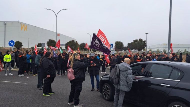 UGT cifra el seguimiento de la huelga en Logística en Guadalajara en más del 90% y la CEOE en casi nulo