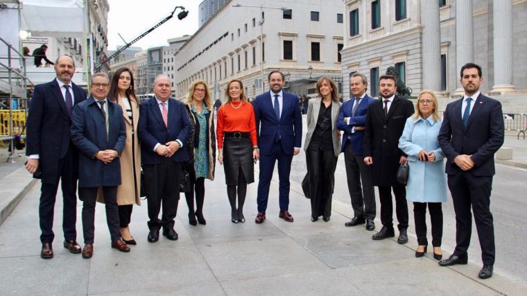 Núñez afirma que si el PSOE de Page apoya la investidura de Sánchez no podrá censurar más sus decisiones porque serán parte de las mismas