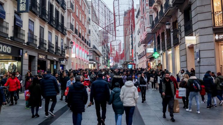 La desconfianza en la economía española crece en octubre, pero mejoran las previsiones de ingresos y gastos