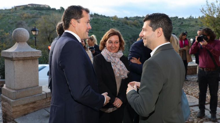 El alcalde de Toledo invita a los toledanos a participar en el acto cívico militar de izado de la bandera