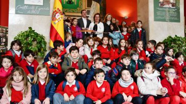 Un centenar de estudiantes protagonizan el acto institucional del 45 Aniversario de la Constitución Española en la Diputación de Toledo