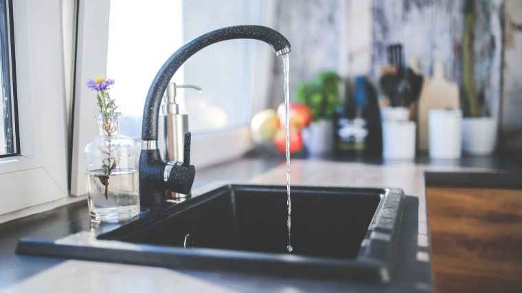 El negocio de distribución de agua crecerá un 3% en 2023, apoyado en el aumento de tarifas
