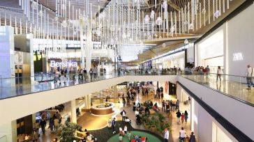 La afluencia a los centros comerciales se elevó un 5,7% en diciembre
