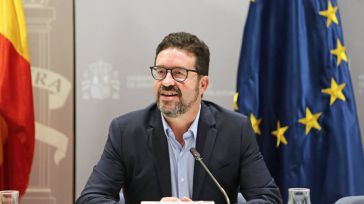 Gobierno y sindicatos acuerdan subir el SMI de 2024 un 5%, hasta los 1.134 euros