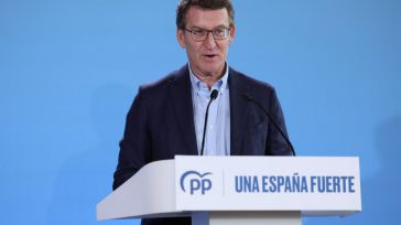 Feijóo plantea ampliar la renta exenta en IRPF para que el Gobierno no se quede con la mitad del alza del SMI