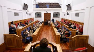 Un centenar de visitantes en la primera jornada de Puertas Abiertas del año del Parlamento regional