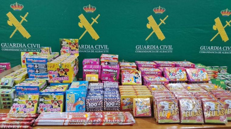 La Guardia Civil interpuso 15 denuncias e requisó 23.000 artículos pirotécnicos durante la campaña navideña en Albacete