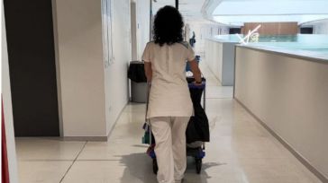 Las limpiadoras del Hospital de Toledo denuncian sobrecarga de trabajo por falta de personal y advierten de los riesgos para la salubridad