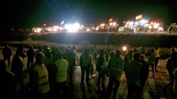 Las protestas de los agricultores colapsan el tráfico de Toledo con carreteras cortadas y circulación parada en las principales carreteras de la provincia