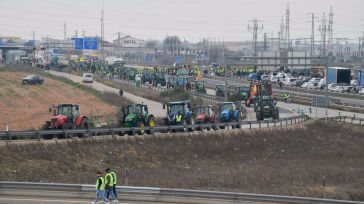 Las tractoradas mantienen cortadas un total de ocho grandes autovías en Castilla-La Mancha
