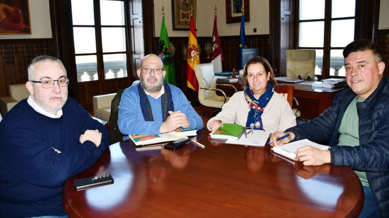 Cedillo conoce el ambicioso proyecto de Mascaraque para promocionar el turismo y la cultura en el municipio