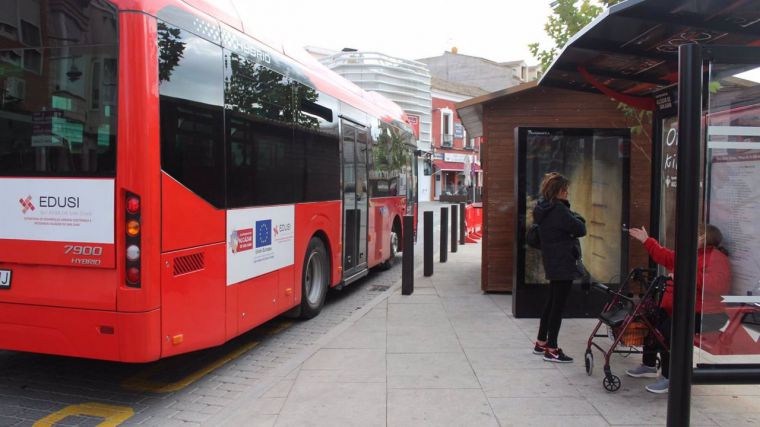 El transporte urbano por autobús aumenta un 16,1% en diciembre en la región con 1,7 millones de pasajeros
