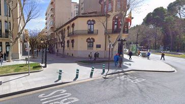 Un joven de 18 años resulta herido por arma blanca tras una reyerta en la plaza Gabriel Lodares