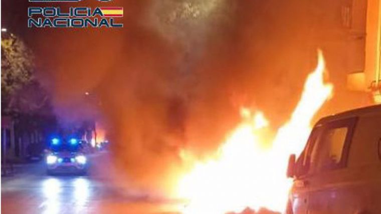 Detenido por incendiar una docena de contenedores en Alcázar de San Juan