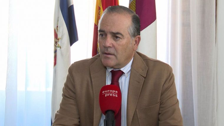 El alcalde de Talavera y el consejero de Fomento abordarán las infraestructuras de transportes prioritarias para la ciudad