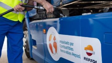 Repsol alcanza ya las 100 estaciones de servicio de combustible renovable y ampliará su capacidad con la futura planta de Puertollano
