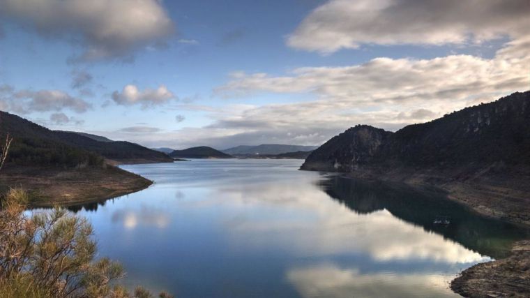 Ribereños avisan de que la 'aceptable' situación de los embalses no debe verse como una oportunidad 'de expolio'