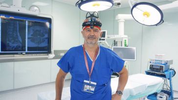 Un cirujano de columna de Ciudad Real, entre los 100 mejores médicos de España según la lista Forbes