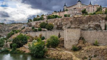 El mal tiempo recorta las expectativas de Semana Santa: La Oficina de Turismo de Toledo registró un 30% menos de visitantes