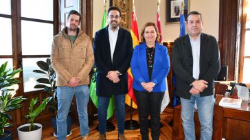 El alcalde de Cervera de los Montes expone a la presidenta de la Diputación los proyectos de progreso para su municipio durante la legislatura
