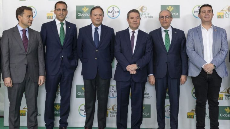 Globalcaja arropa a la Agraria San Antón en su 40º aniversario, ensalzando su labor por el desarrollo agroalimentario regional