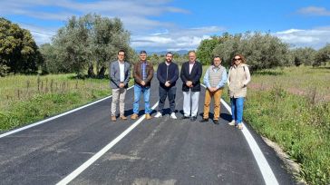 Inauguradas las obras del reasfaltado del camino que une Méntrida y Santa Cruz de Retamar con la Urbanización Calalberche