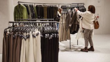 El 55% de españoles gastará entre 100 y 300 euros en moda esta primavera-verano y un 25% prevé gastar menos