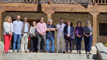 El presidente de las Cortes de CLM participa en el minuto de silencio por los fallecidos en Chiloeches