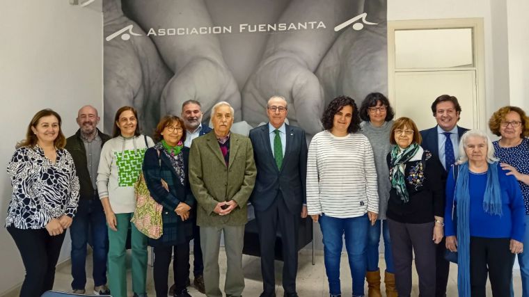 La Fundación Globalcaja Ciudad Real colabora con el equipamiento informático del Centro Ocupacional de la Asociación Fuensanta