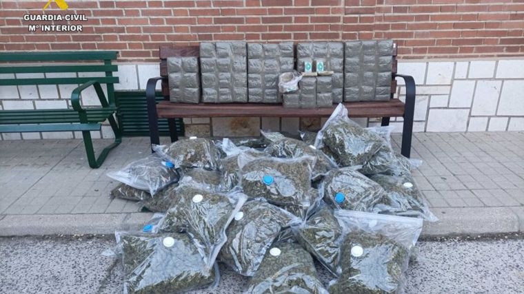 La Guardia Civil incauta más de 300 kilos de hachís en tres operaciones en la A-4 en Ciudad Real