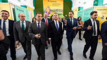 Globalcaja rinde homenaje a agricultores y ganaderos y pone de relieve el valor del sector agroalimentario de Castilla-La Mancha en su stand de Expovicaman