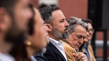 Abascal pide a los ciudadanos "no caer en la trampa" de votar al PP en las "cruciales" elecciones europeas