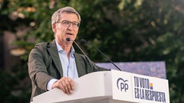 Feijóo carga contra Vox por atacar al PP y dice que Sánchez estará "encantado" porque busca el "divide y vencerás"