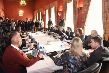 PP y PSOE debaten sobre sanidad y financiación, con Ciudadanos y Podemos como invitados de piedra