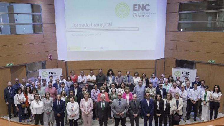 Echa a andar la Escuela de Negocios Cooperativos de CLM para aumentar la competitividad del sector