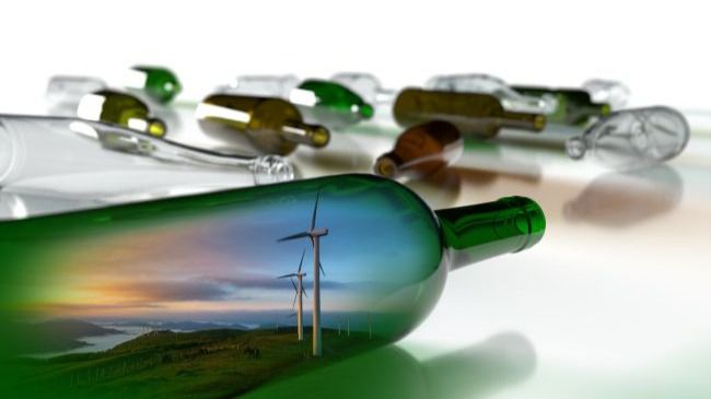 Vidrala firma un acuerdo con Acciona para abastecer con energía renovable la planta de su filial Crisnova (Caudete)