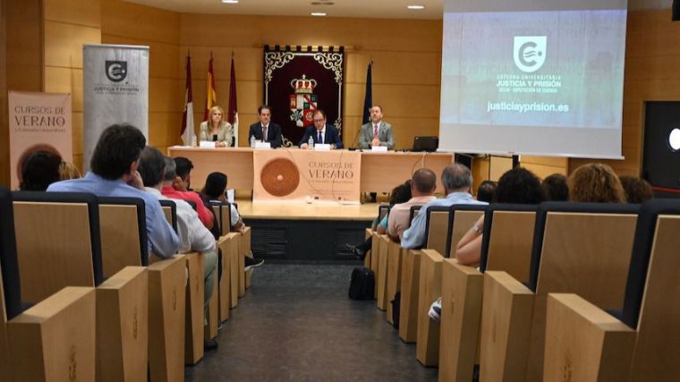 El campus de Cuenca se convierte en epicentro de debate y formación del sistema penitenciario