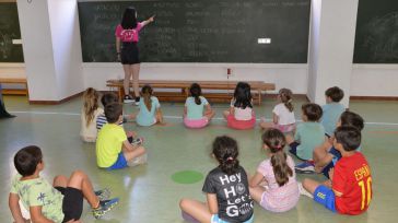 Más de quinientos niños y niñas de entre 4 y 14 años estrenan este verano las ‘Aulas Educativas UCLM’
