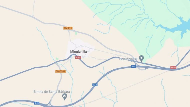 Reabre al tráfico la A-3 en sentido Madrid a su paso por Minganilla tras doce horas cortada por la colisión de dos camiones