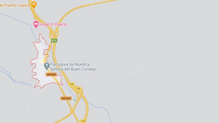 Un fallecido y dos heridos tras una colisión entre un camión y una furgoneta en la CM-420 en Puerto Lápice