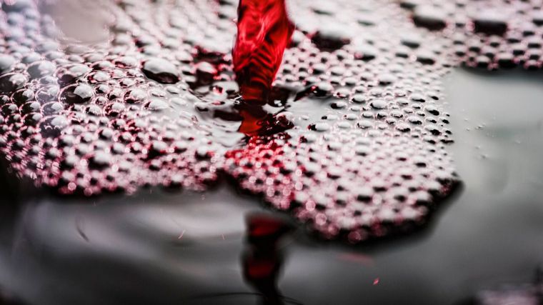 La campaña vitivinícola deja un 30% menos de remanentes de mosto y vino en CLM