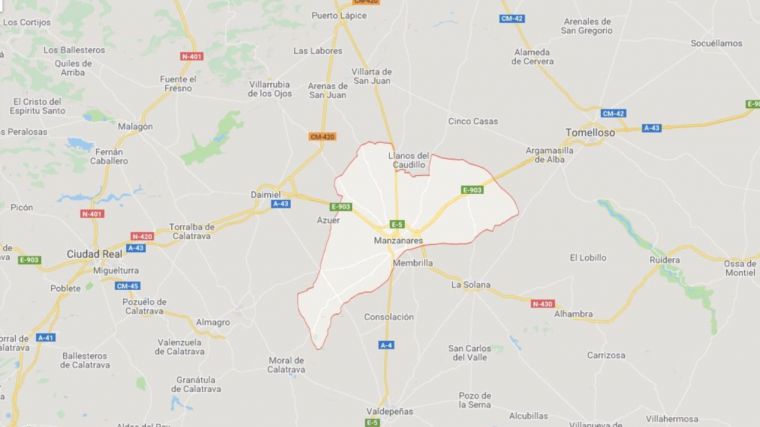 Nueve heridos, dos de ellos graves, tras la salida de vía de una furgoneta en la A-43 en Manzanares