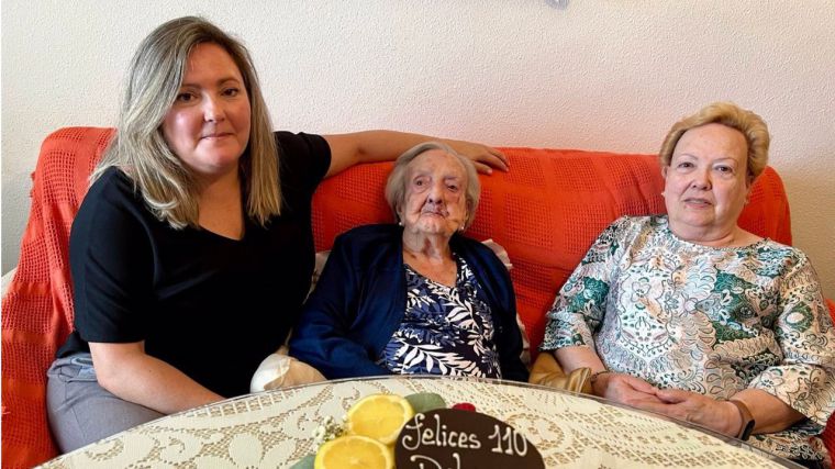 Dolores Buitrago llega a supercentenaria y celebra cantando coplas sus 110 años en Puertollano