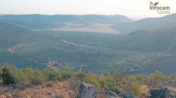 Los medios aéreos vuelven al incendio de Argamasilla tras consolidarse el perímetro durante la noche