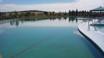Fallece un hombre tras ser encontrado inconsciente en una piscina de las Playas del Vicario